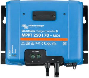 SMARTSOLAR MPPT 150/70-Tr napelemes töltésvezérlő