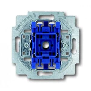 01 3913 abb 2001 6u 1.jpg