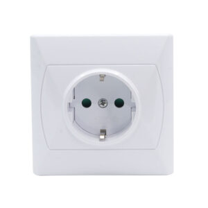 AKCENT földelt dugalj gyermekvéd.