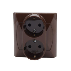 AKCENT dupla földelt dugalj barna