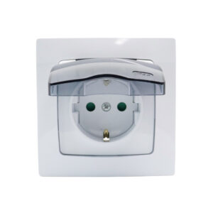 KÁRÓ földelt dugalj IP44 gyermekvédelemmel komplett fehér