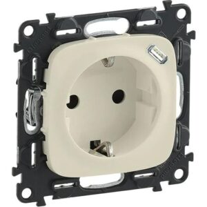 VALENA ALLURE 2P+F csatlakozóalj+usb-c ec dugajl,rugós, 1,5A/5V-7,5W