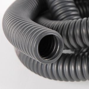 GÉGECSŐ  BETONBA FEKETE M25 10M 750N