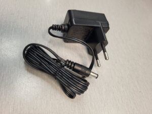 LED tápegység 12W 12V IP20 szerelt  laptoptáp
