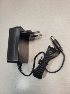 LED tápegység 36W 12V 3A IP20 szerelt laptoptáp