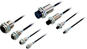 OMRON E2E-X2B1T8-M5 IND. ÉRZÉKELŐ