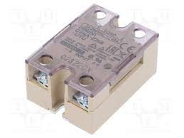 OMRON G3NA-225B-UTU 5-24V DC relé