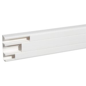 Legrand 010467 DLP 50x170 mm, univerzális kábelcsatorna 65mm és 2x40mm hajlékony fedéllel, válaszfallal, Program Mosaic szerelvényekkel szerelhető, 2m, fehér
