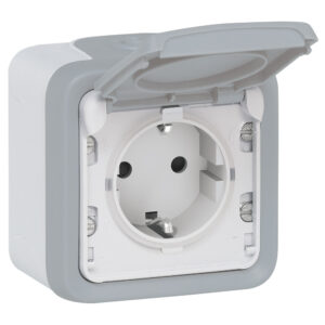 Legrand 069733 Plexo 55 falon kívüli 2P+F csatlakozóaljzat csapfedeles, csavaros, komplett, szürke