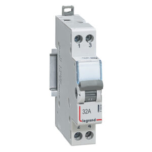 Legrand 412904 CX3 moduláris váltókapcsoló 2P 32A Ny + Z