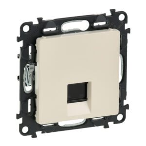 Legrand 753240 Valena Life 1xRJ45 UTP Cat5e aljzat, elefántcsont