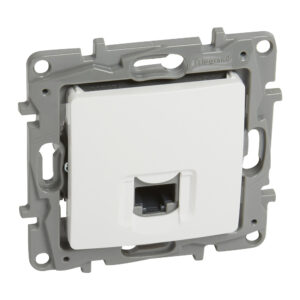 Legrand 764571 Niloé 1xRJ45 Cat5e UTP informatikai csatlakozóaljzat, fehér
